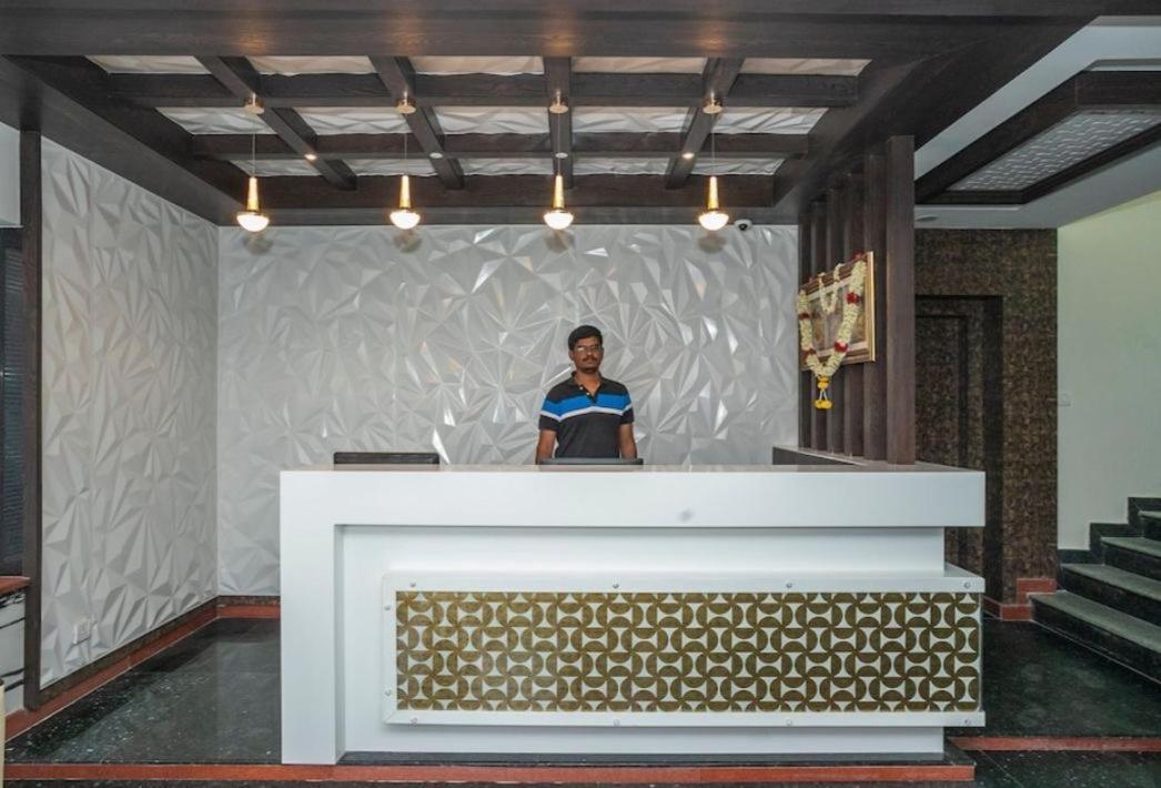 Hotel Savi Inn Bangalore Extérieur photo